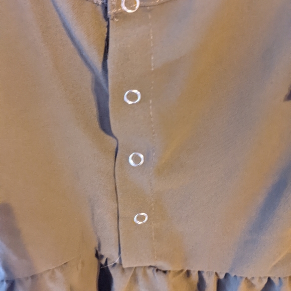 Olive green long sleeve bubble romper - Picture 6 of 7